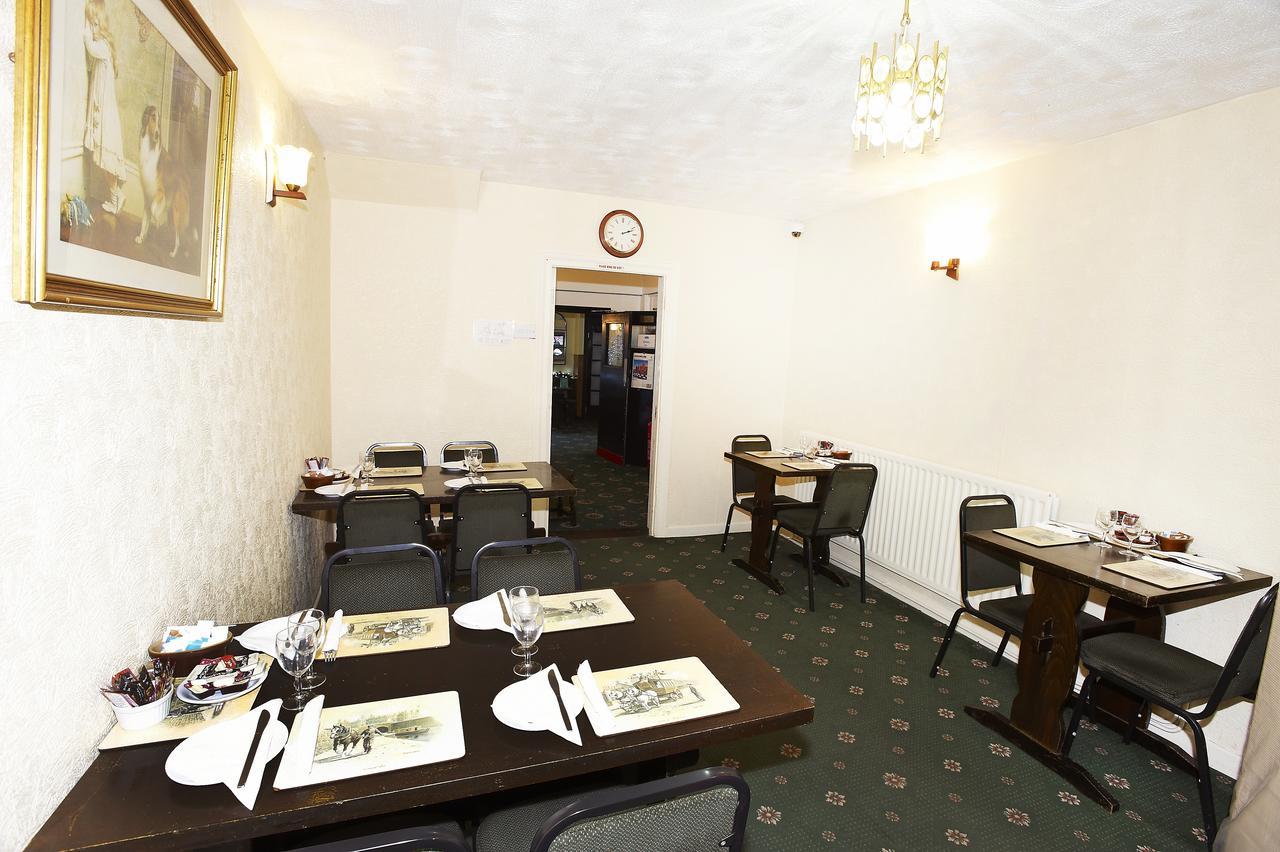 The Black Swan Inn Leominster Exterior photo